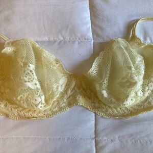 Victoria’s Secret Demi lace bra